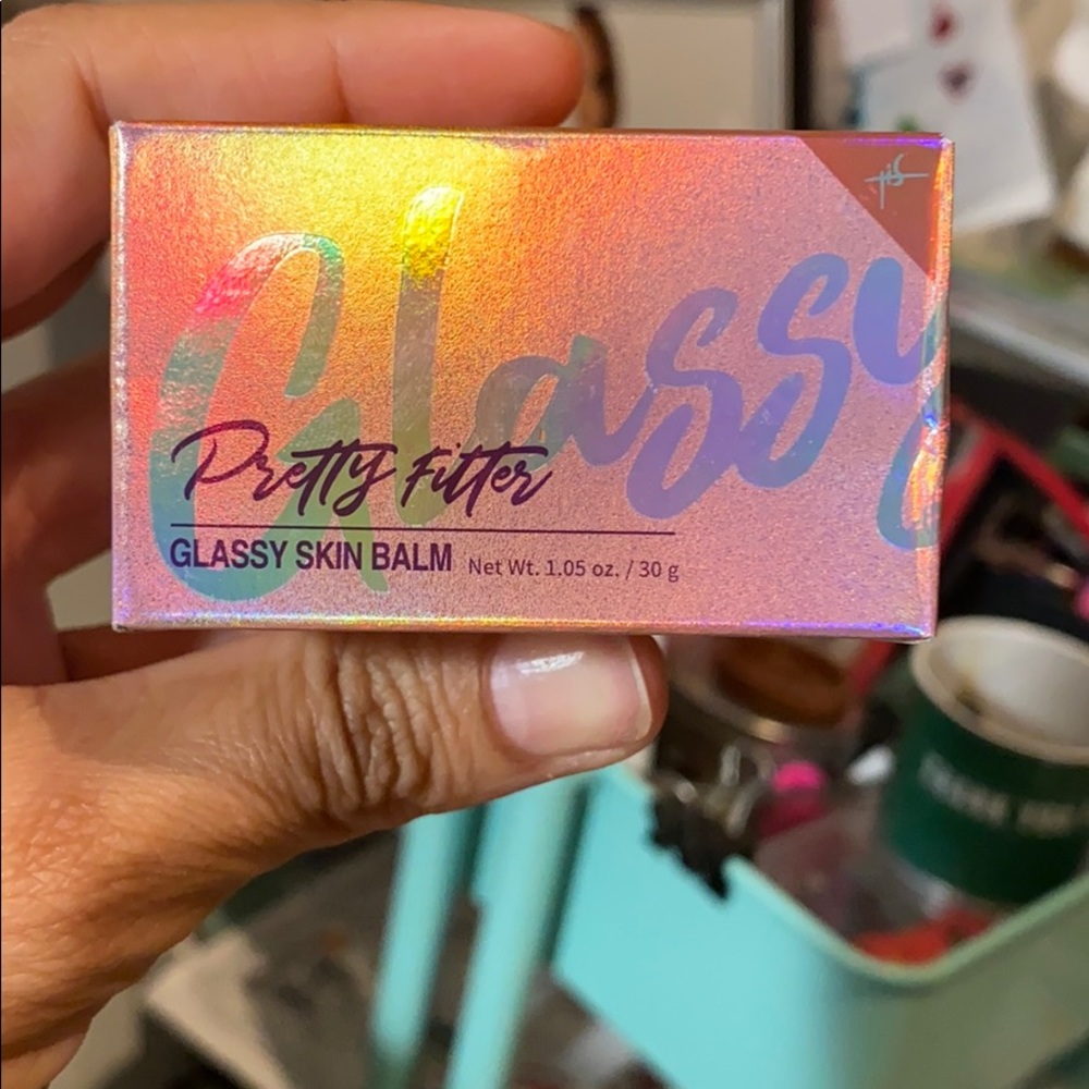 PRETTY FILTER GLASSY SKIN BALM
